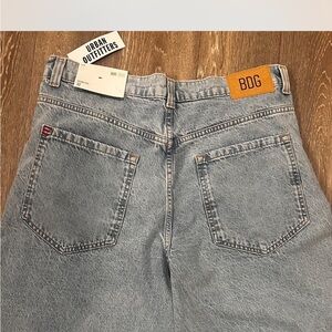 Urban BDG mid rise waisted straight leg jeans BRAND NEW
